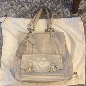 Coach Tote in cool Grey with all kinds of details